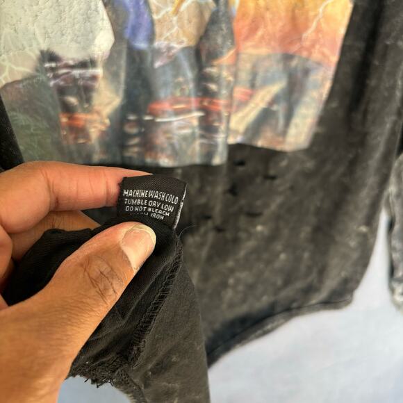 Another Hype Piece Shirt AHP 2XL Warrior Living Legend Distressed Skeleton Flag - Picture 7 of 15